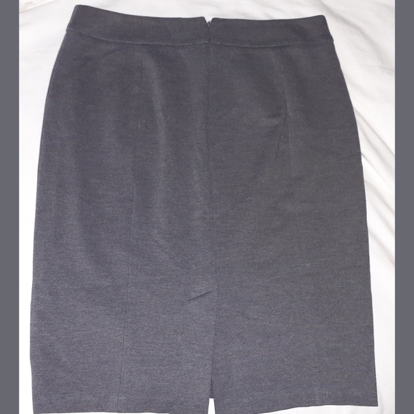 Talbots Gray Pencil Skirt Sz 10 EXC - Picture 2 of 4